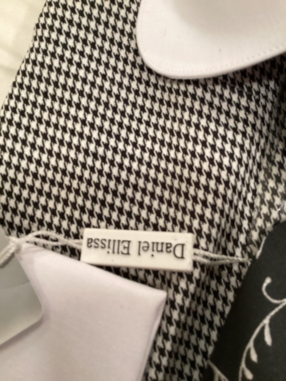 Black & White Houndstooth Dress Shirt & Necktie - Picture 4 of 14